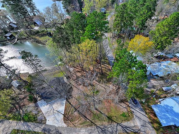 4th image of 615 Hickory Hill Dr