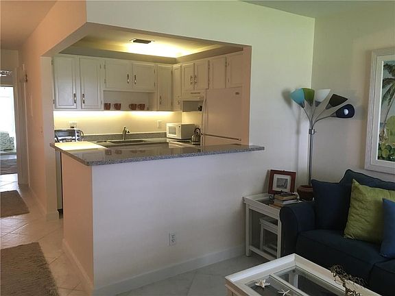 4th image of 84 Crooked Tree Ln APT 204