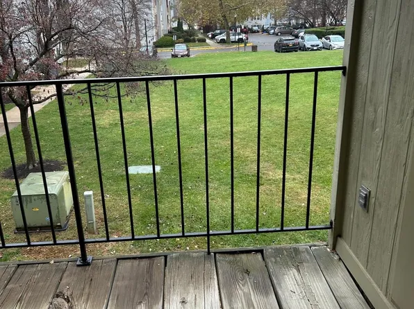 7761 New Providence Dr APT 47, Falls Church, VA 22042