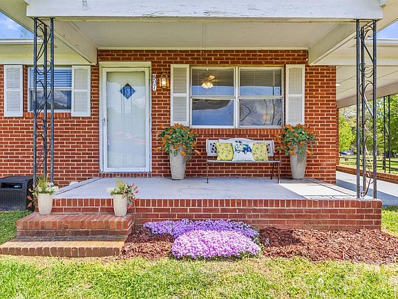 2nd image of 507 Jc Dellinger Rd