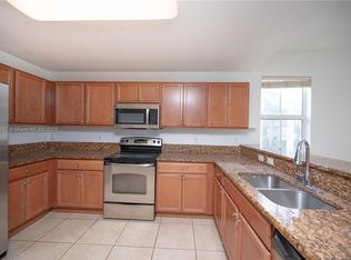 11501 NW 89th St APT 202, Doral, FL 33178