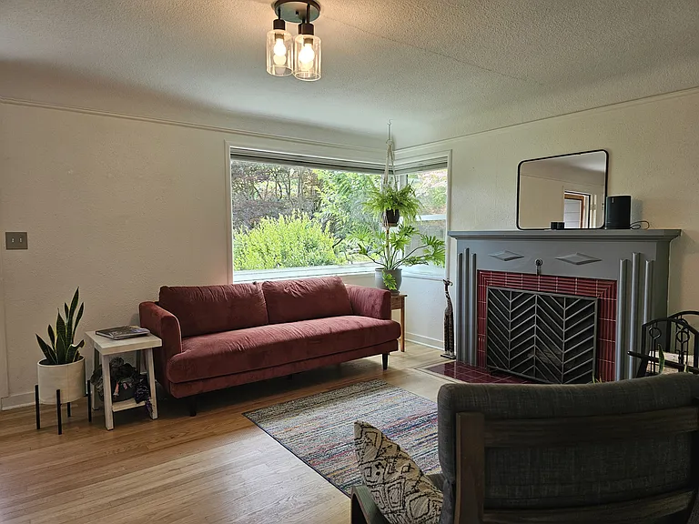 825 N Baldwin St — Photo 6