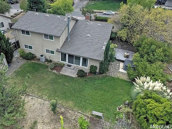 4th image of 2847 Stanford Ln