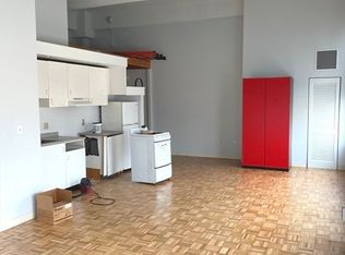 61 Brookline Ave APT 218, Boston, MA 02215