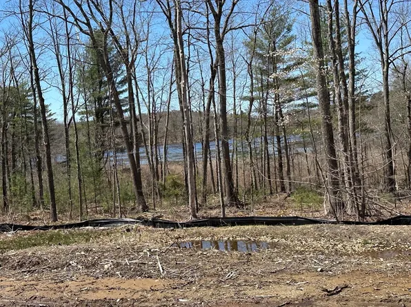 23 Miles Rd, Rutland, MA 01543