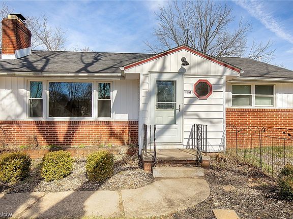 3rd image of 8861 Gladys St NW