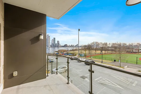 Sold by Christie's International R.E. North Jersey, Inc. | media 14