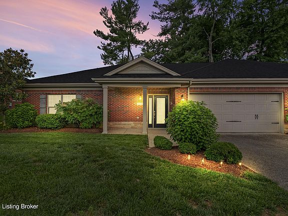 3rd image of 6436 Clover Trace Cir