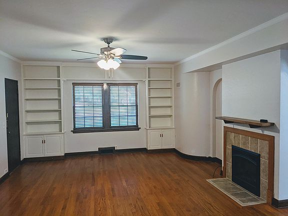 2nd image of 3200 Sheridan Blvd #B
