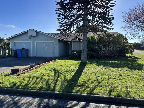 675 Cooper Ave, Crescent City, CA 95531