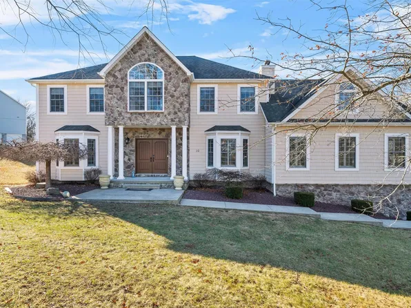 10 Von Trapp Court, Washingtonville, NY 10992