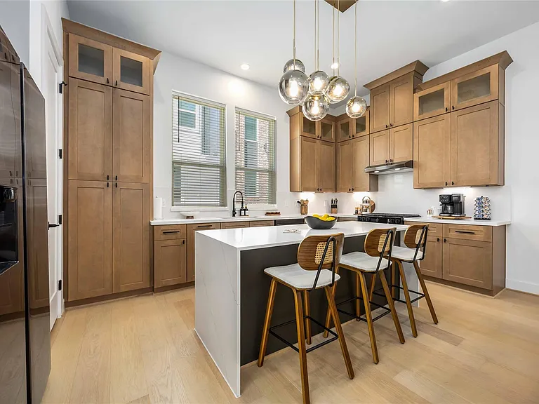 3028 Lamar St — Photo 22