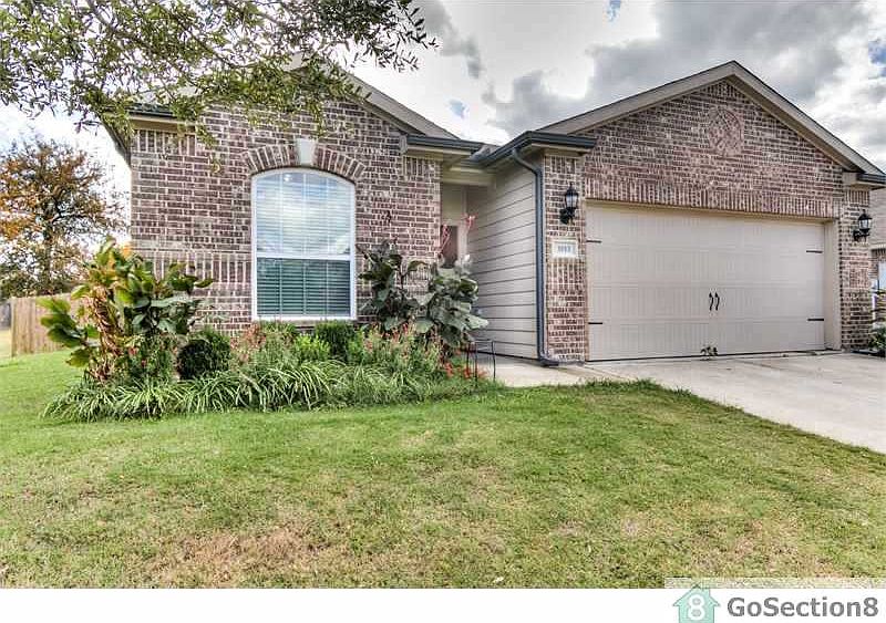 1st image of 3013 Guadalupe Dr