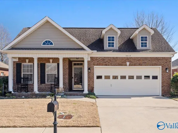 3019 Mallard Point Dr, Hampton Cove, AL 35763