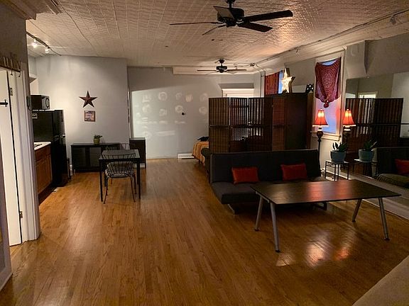 4th image of 1911 S Canalport Ave #1