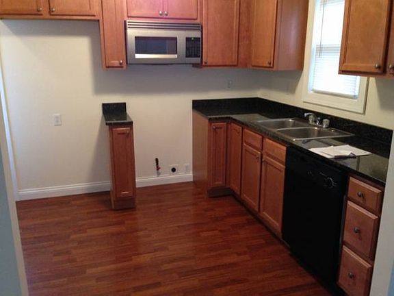 2nd image of 27170 Drakefield Ave