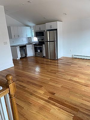 5th image of 16825 119th Ave