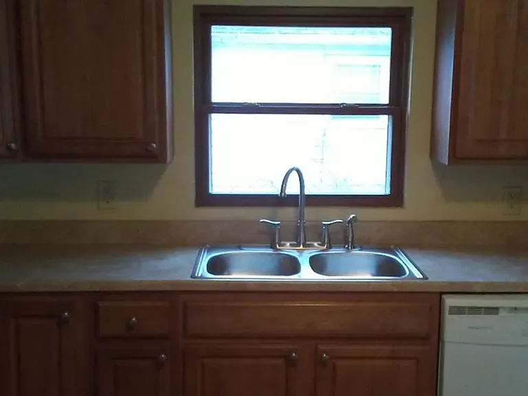 301 Wolf Ave — Photo 14