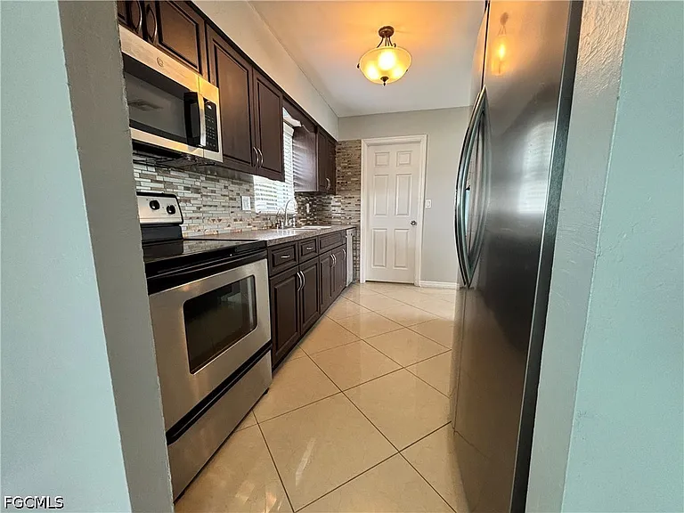209 Punta Alta Ct — Photo 10