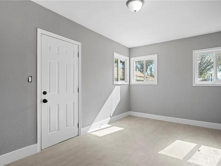 4330 Pacific Ave — Photo 26