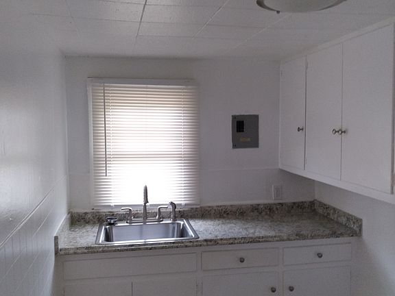 4th image of 1524 N Cascade Ave APT 8