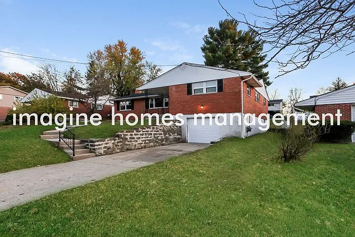 Building Photo - 851 Rosetree Ln
