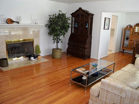 4th image of 16747 Calahan St