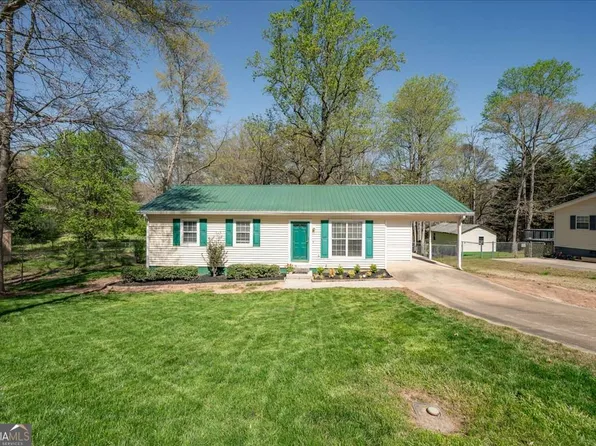 5638 Nacoochee St, Lula, GA 30554