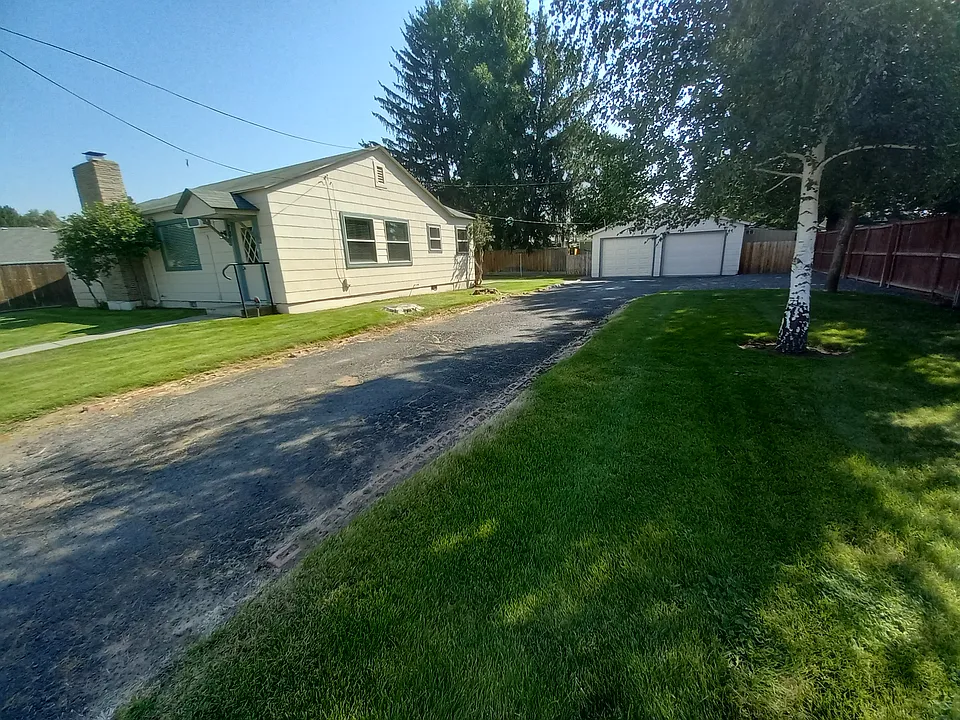 73 SE 9th St
