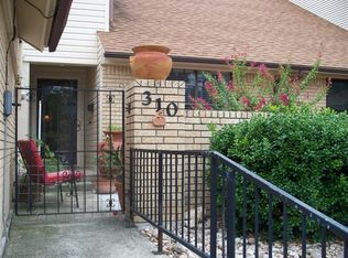 310 S Arnold St, Lampasas, TX 76550