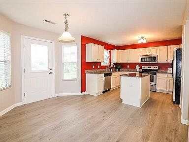 4th image of 10495 Harlowe Dr