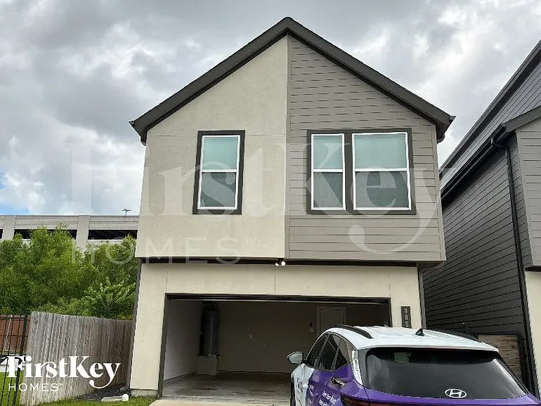 305 N Centro Cir — Photo 1