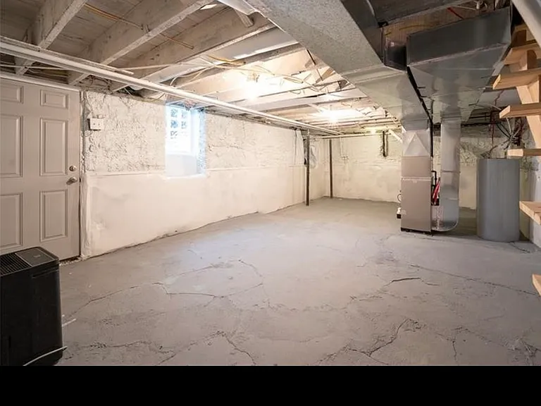 447 Steck St — Photo 26