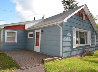 35 Estall Rd, Rochester, NY 14616