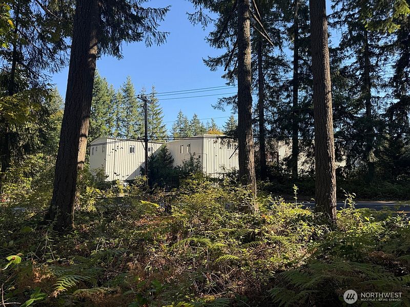 2nd image of 25929 SE Issaquah Fall City Rd
