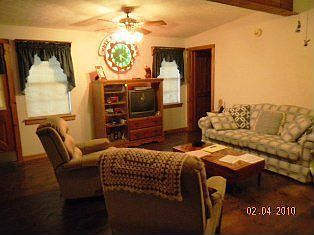2nd image of 812 Central Church Rd