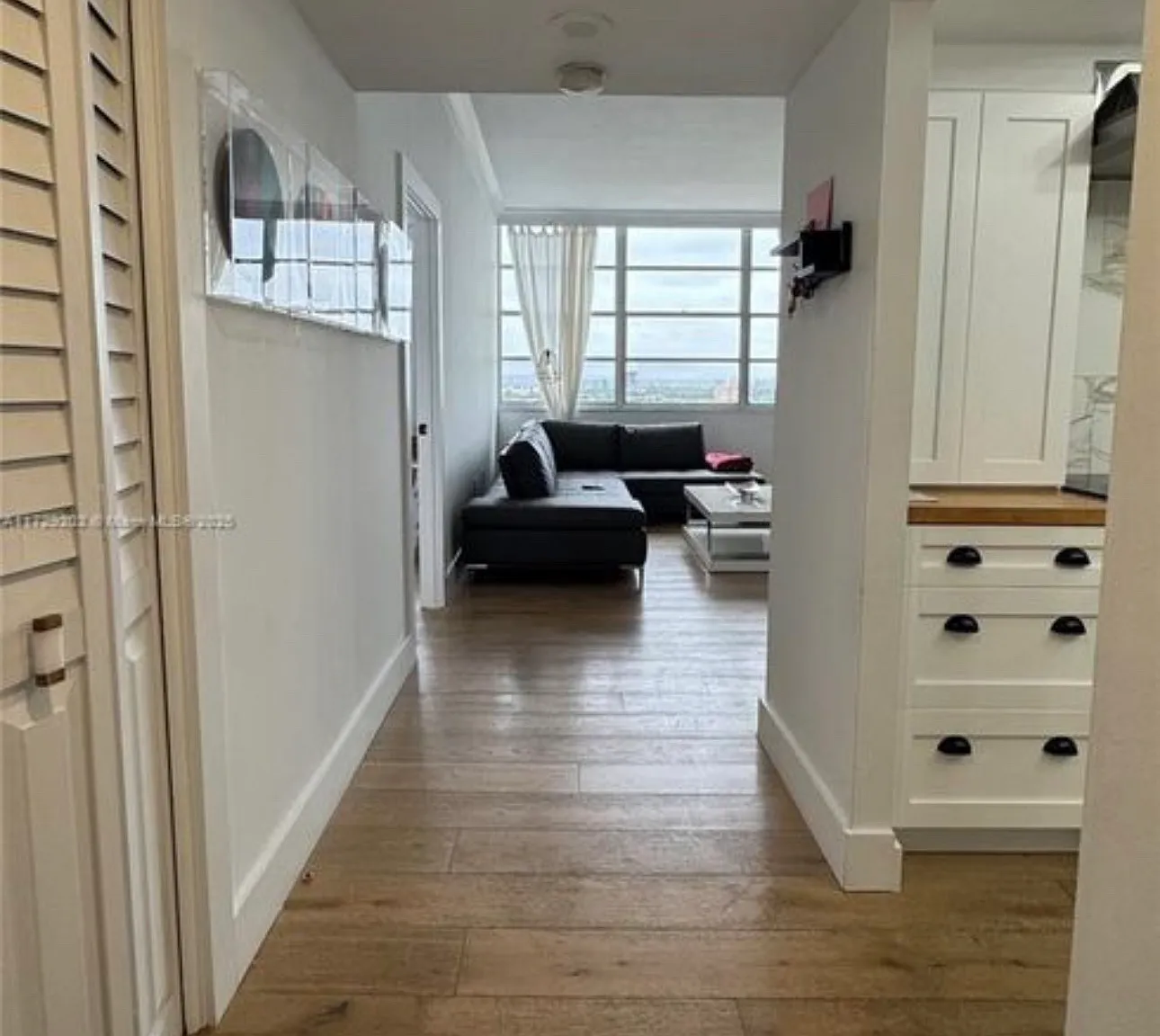 1 bed, 845 sqft, $2,500 — Photo 3