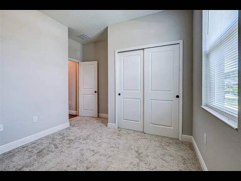 5728 143rd Ct E — Photo 8