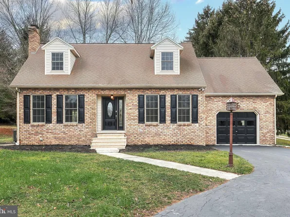 665 Abbottstown Pike, Abbottstown, PA 17301