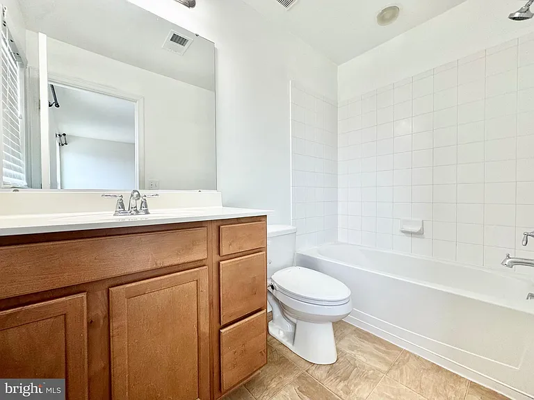 412 S Greenberry Ln — Photo 15