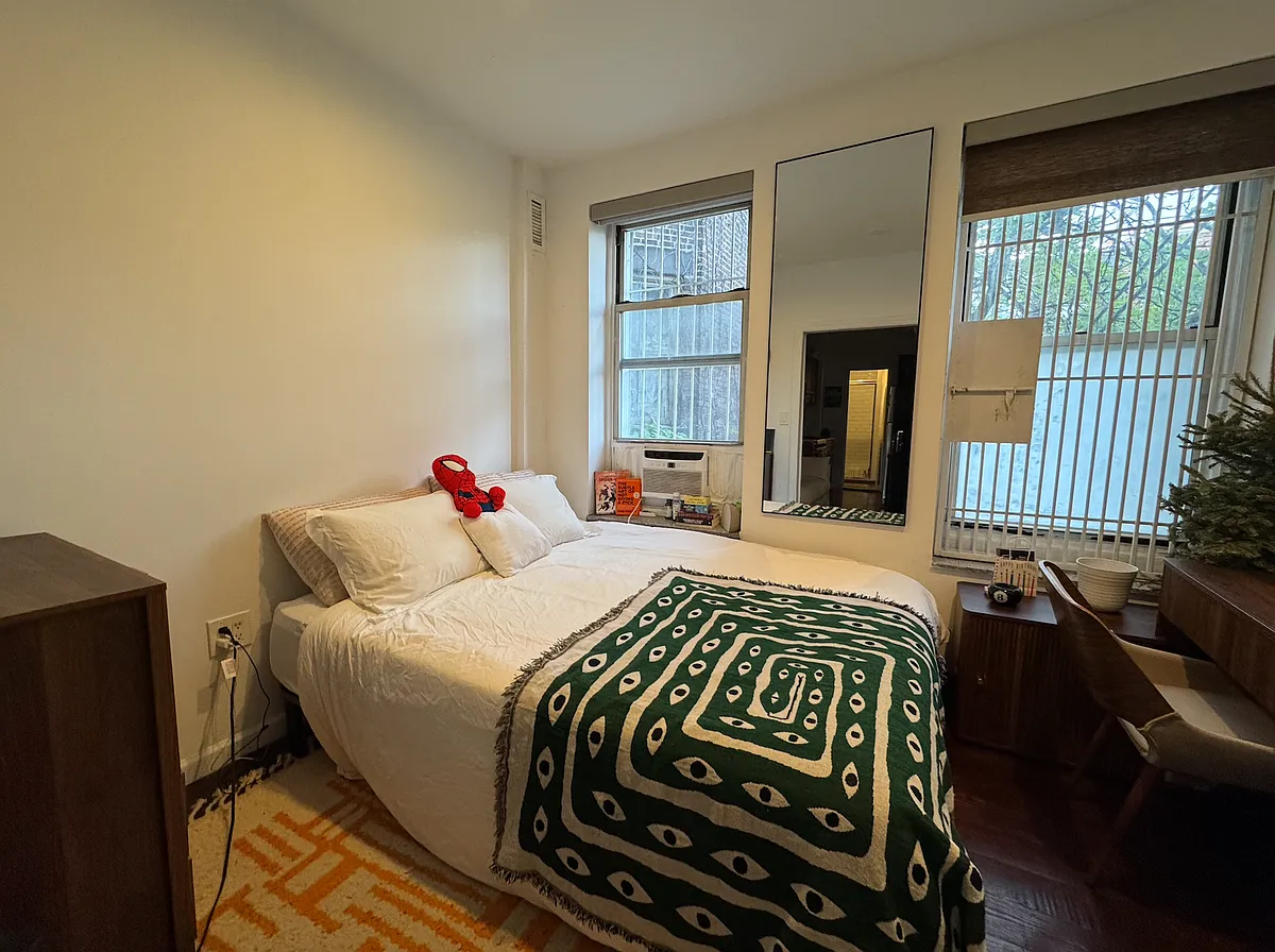 Building Photo - 103 Saint Marks Pl #4A