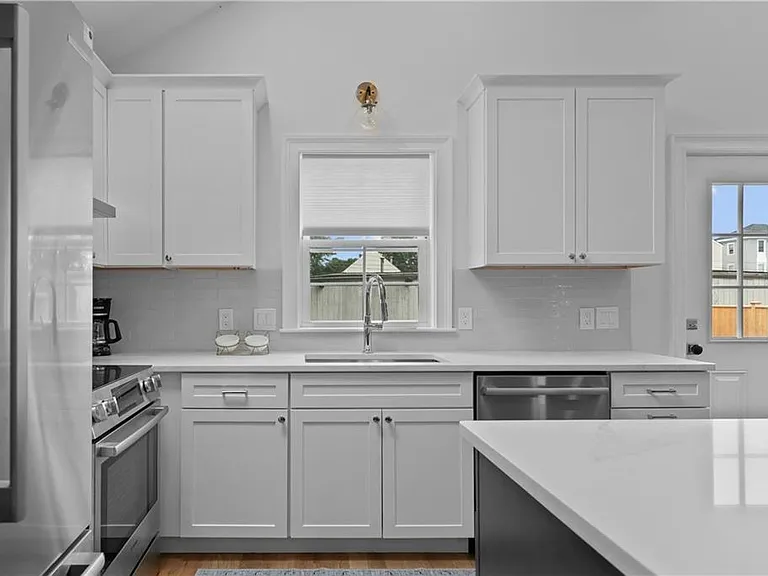 34 E Bowery St — Photo 10