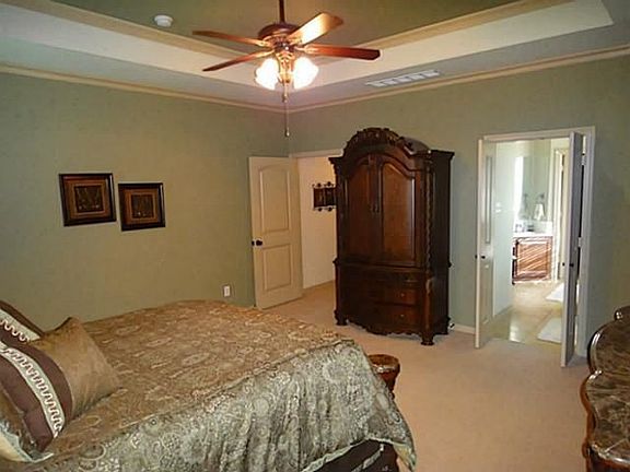 4th image of 4313 Mulligan Ave