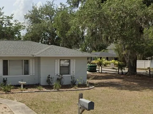 111 S Rhodes St, Mount Dora, FL 32757