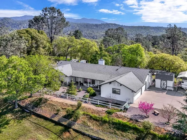 33867 Jennifer Ct, Coarsegold, CA 93614