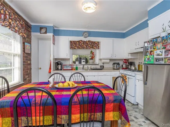 11 Terrace Ave Floor 2, White Plains, NY 10603