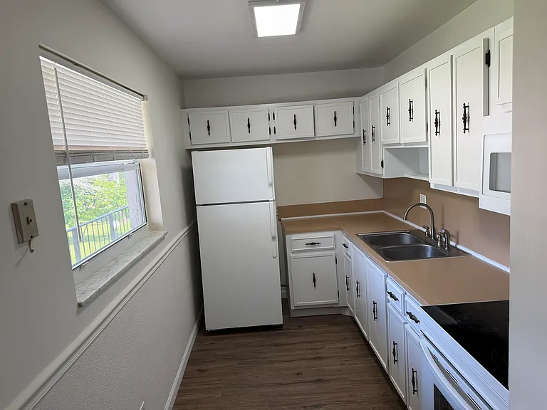 500 Bonnie Blvd #182 — Photo 7