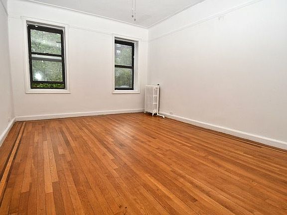4th image of 504 Grand St APT E61