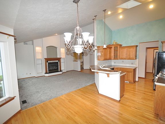 4th image of 317 S Shelley Lake Ln
