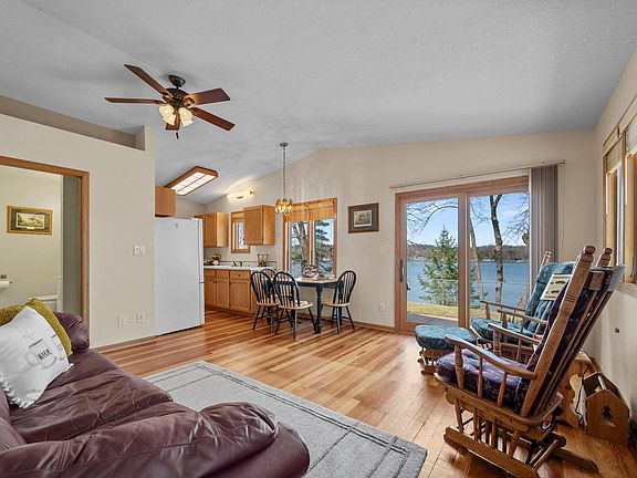 4th image of 699 Idlewild St Unit 4